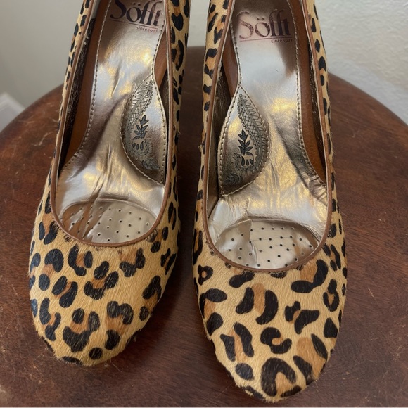 Softt Broadway Leopard Heels - Picture 13 of 13